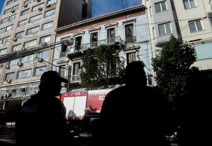Πυρκαγιά σε νεοκλασικό κτήριο επί της οδού Σταδίου 47 - Ήταν η οικία του Αλέξανδρου Σούτσου