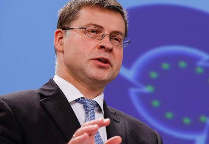 Εύσημα από Dombrovskis: Αποδίδει καρπούς η σκληρή δουλειά