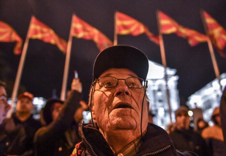 Έκλεισαν οι κάλπες στη Βόρεια Μακεδονία