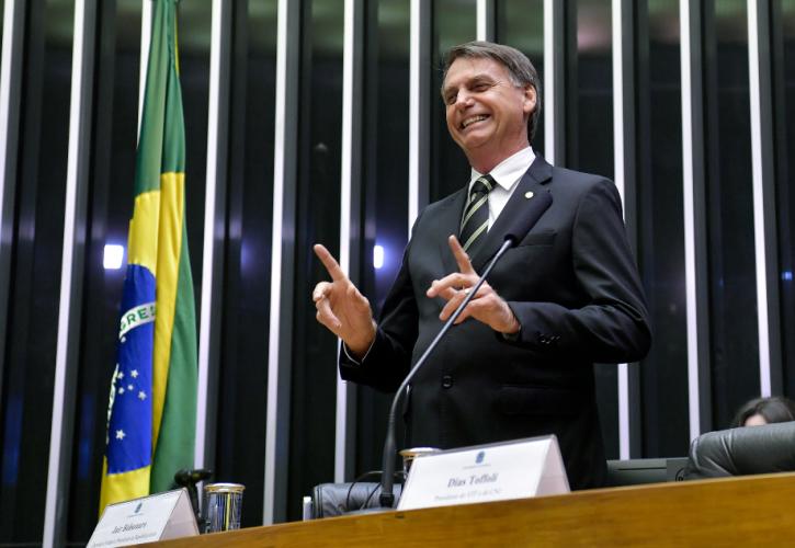 Βραζιλία: Ο Μπολσονάρου έφυγε για τις ΗΠΑ, 2 ημέρες πριν να λήξει η θητεία του