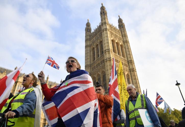 Brexit: Το Λονδίνο θα δαπανήσει 705 εκατομμύρια λίρες για συνοριακές υποδομές