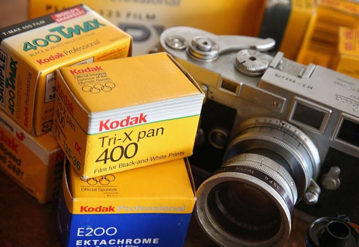 Kodak: Από τις φωτογραφικές μηχανές στρέφεται στην παρασκευή φαρμάκων