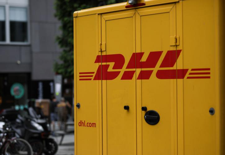 DHL: Προχωρά σε 2.200 απολύσεις στη Βρετανία