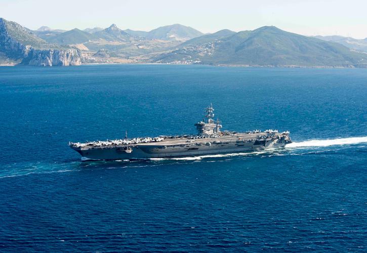 ΗΠΑ: «Ψευδής» ο ισχυρισμός των Χούθι ότι επιτέθηκαν στο αμερικανικό αεροπλανοφόρο Eisenhower