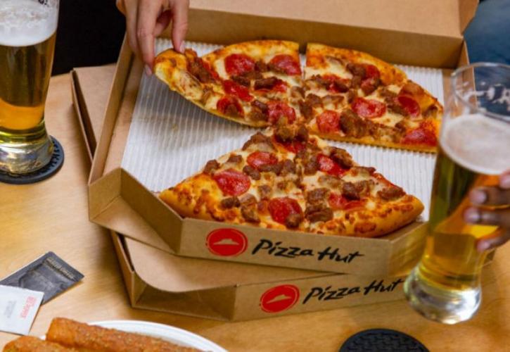 Η Pizza Hut ξεκινάει τις διανομές μπίρας σε εκατοντάδες τοποθεσίες στις ΗΠΑ