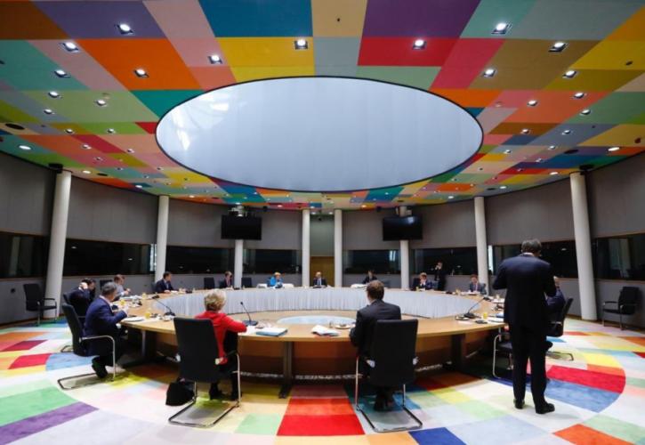 «Μπαράζ» διαπραγματεύσεων στη Σύνοδο - Πιέσεις για συμβιβασμό