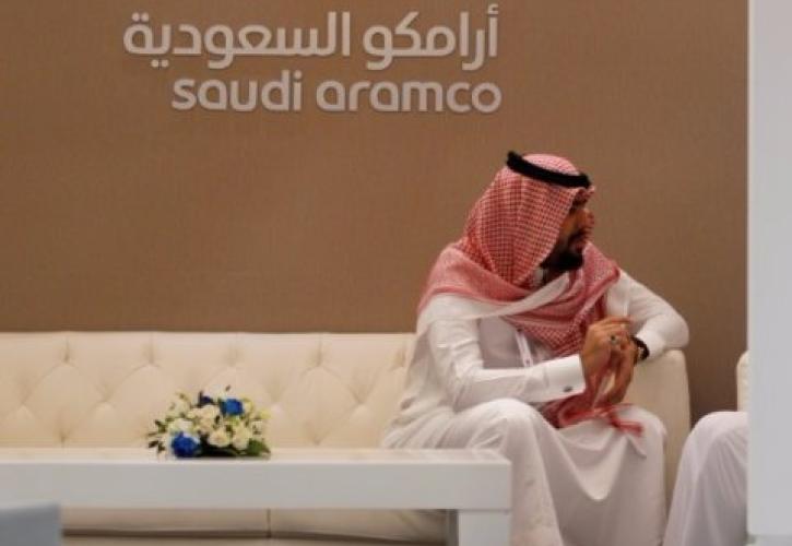 Η Saudi Aramco πατάει «γκάζι» για την εισαγωγή της στο Χρηματιστήριο του Ριάντ