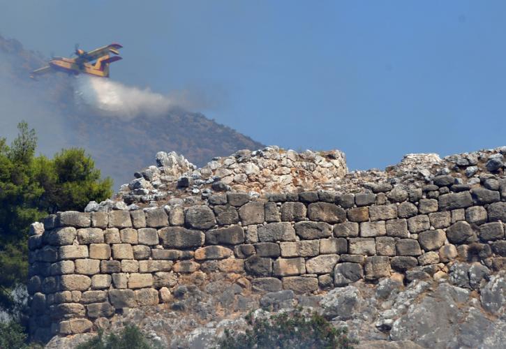 Μενδώνη για Μυκήνες: Οι αρχαιότητες δεν έπαθαν την παραμικρή μη αναστρέψιμη απώλεια ή ζημία