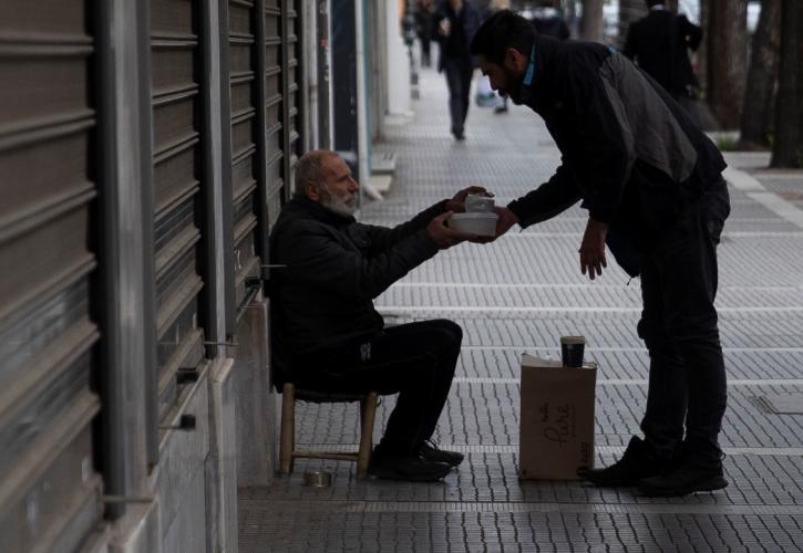 Ερευνητές έδωσαν 7.500 δολάρια σε αστέγους - Τι έδειξε το «πείραμα»