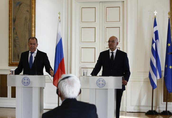 Δένδιας - Λαβρόφ: Δικαίωμα της Ελλάδας η επέκταση στα 12 ναυτικά μίλια