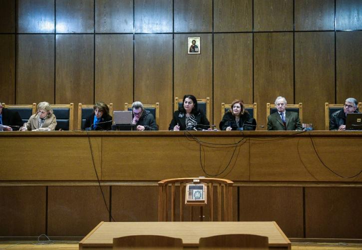 Δίκη Χρυσής Αυγής: Δεν αλλάζει την εισήγηση της η εισαγγελέας