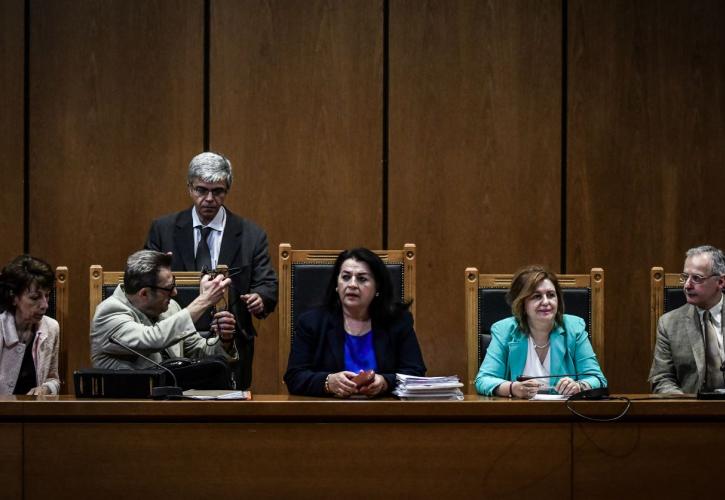 Δίκη Χρυσής Αυγής: Χωρίς ελαφρυντικά μόνο η ηγετική ομάδα - Η πρόταση της εισαγγελέως