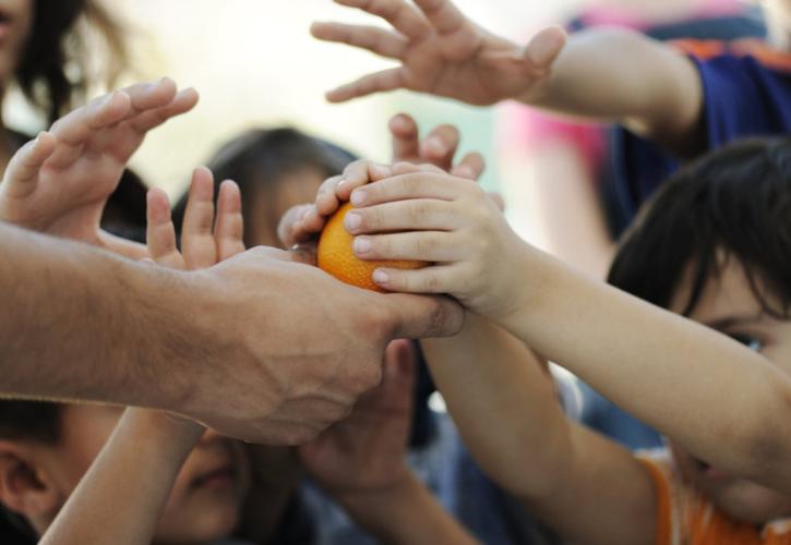 Πρόταση για αύξηση των πόρων του ΤΕΒΑ για διανομές γευμάτων σε άπορους