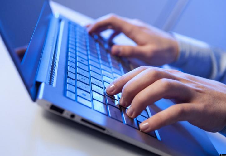ΕΛΣΤΑΤ: Aύξηση κατά 54,4% στα νοικοκυριά που έχουν πρόσβαση στο διαδίκτυο
