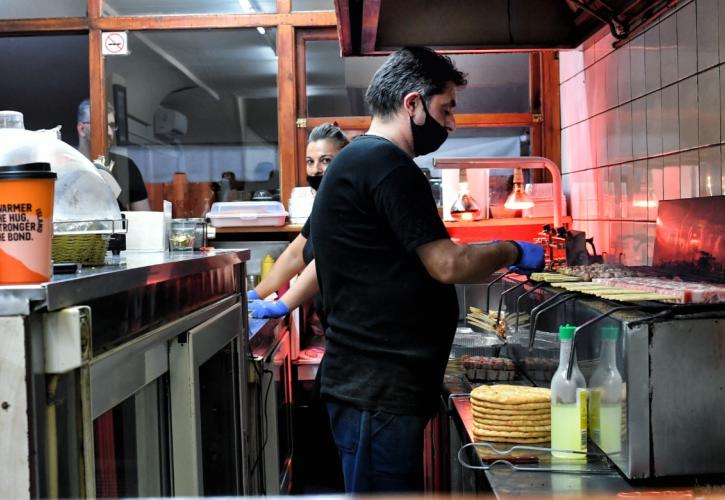 Πώς αμείβεται η εργασία των μισθωτών στις αργίες