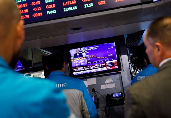 Κέρδη στη Wall Street με το βλέμμα στο πακέτο στήριξης