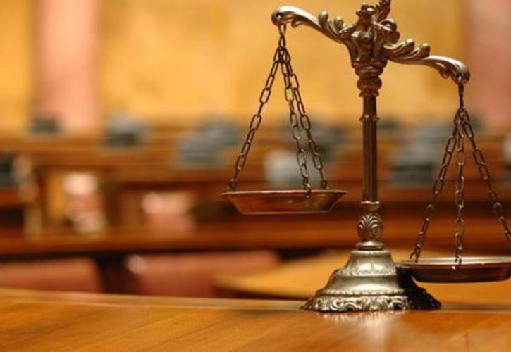 Ευρωπαϊκό Δικαστήριο: Απόρριψη αιτημάτων υγειονομικών για προσωρινά μέτρα ενάντια στον υποχρεωτικό εμβολιασμό