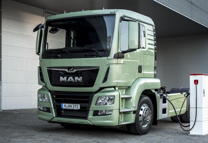 Τα πρώτα ηλεκτρικά φορτηγά έρχονται να ανακουφίσουν τις ευρωπαϊκές πόλεις (pics & vid)