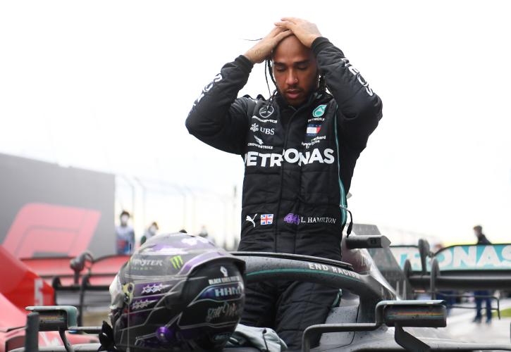 "Θρύλος" της Formula 1 ο Λιούις Χάμιλτον - Ισοφάρισε το ρεκόρ του Σουμάχερ