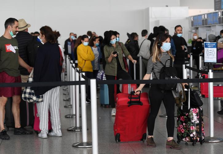 Κύπρος: Σε αυτο-περιορισμό οι επιβάτες που καταφθάνουν από την Βρετανία