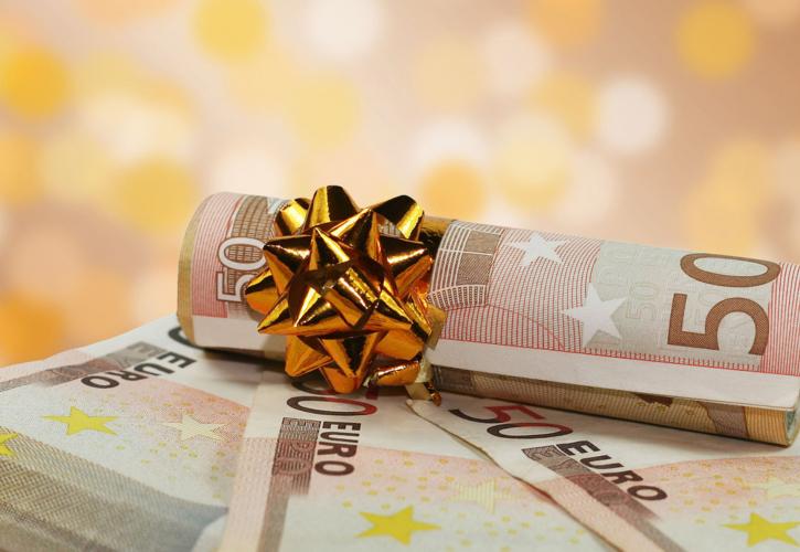 Σταϊκούρας: Το δώρο Χριστουγέννων θα υπολογιστεί βάσει του πραγματικού καταβαλλόμενου μισθού