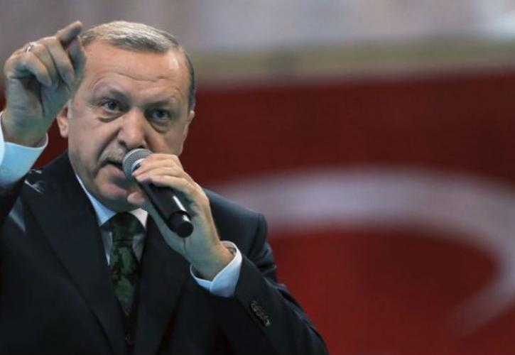Ερντογάν: Θέλουν να γονατίσουν τον τουρκικό λαό 