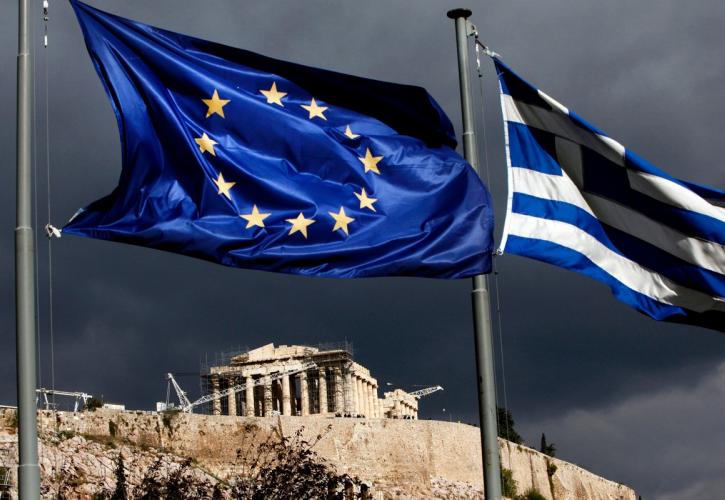 Θετική η συμμετοχή της χώρας στην ΕΕ για το 45% των Ελλήνων