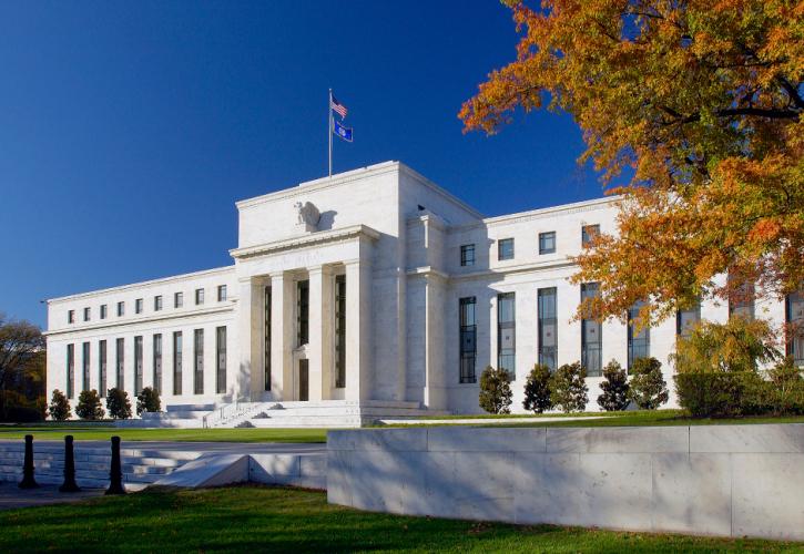 «Προ των πυλών» η έναρξη του tapering από την Fed