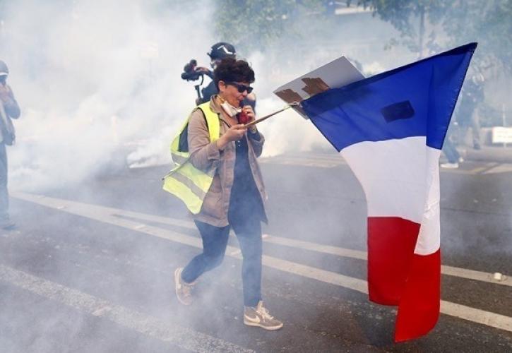 Διαδηλώσεις στη Γαλλία - Οι μετανάστες χωρίς έγγραφα βρίσκονται κίνδυνο