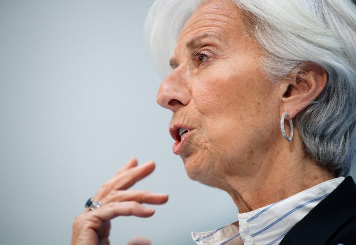 Απαισιόδοξη η Lagarde για το 2016