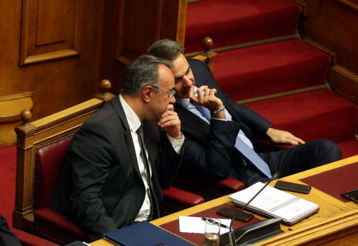 Προϋπολογισμός 2020: Ξεκίνησε η συζήτηση στη Βουλή – Τι δήλωσαν οι εισηγητές
