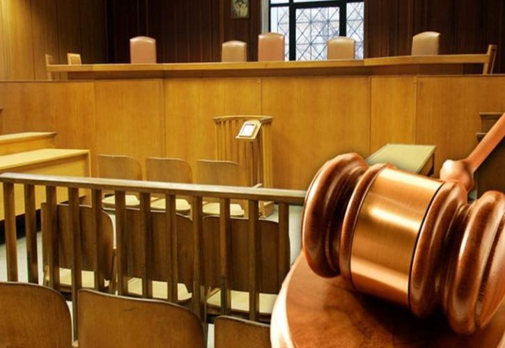Μέτρα στήριξης λόγω κορονοϊού ζητούν οι δικηγόροι