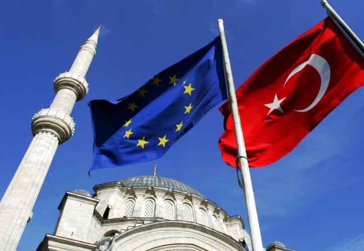 Βελγικός Τύπος: Βουλιάζει η συμφωνία ΕΕ-Τουρκίας