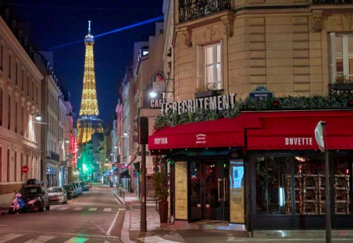 Γαλλία: «Παγώνουν» τα σχέδια για επαναλειτουργία των εστιατορίων