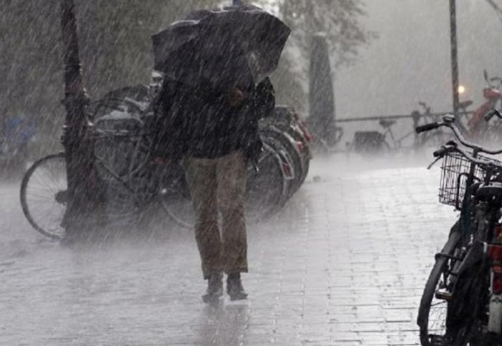 Έκτακτο δελτίο επιδείνωσης καιρού: Καταιγίδες και χαλάζι από το πρωί της Πέμπτης