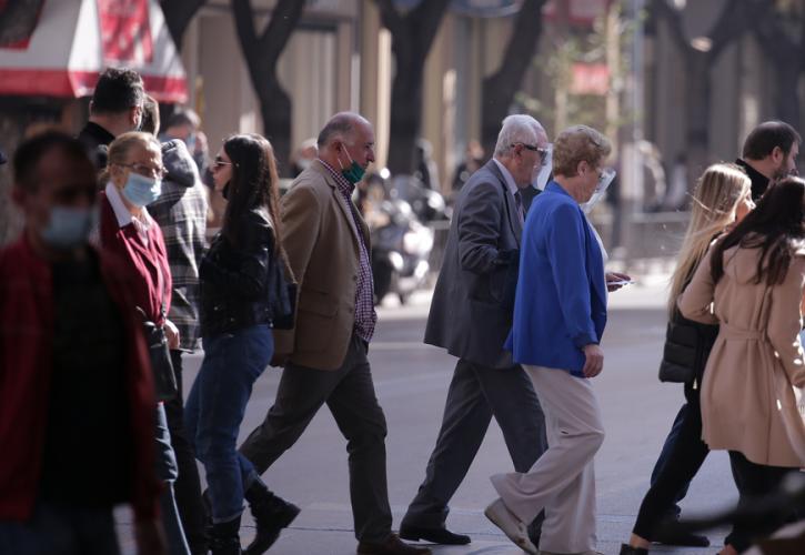 Tα πρόστιμα και οι εξαιρέσεις των νέων μέτρων για τον κορονοϊό - Όλο το ΦΕΚ 