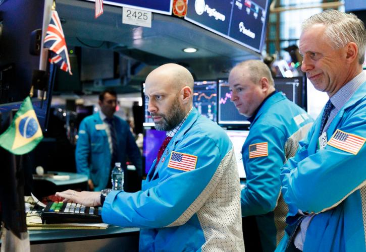 Στο πράσινο η Wall Street στο φως των θετικών τραπεζικών αποτελεσμάτων - Ρεκόρ για τον Dow