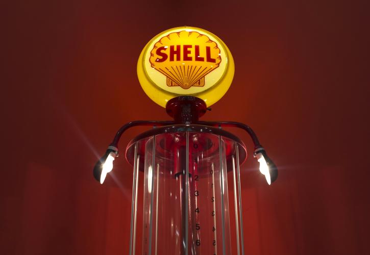 Η Lukoil αγοράζει τις επιχειρήσεις της Shell στη Ρωσία