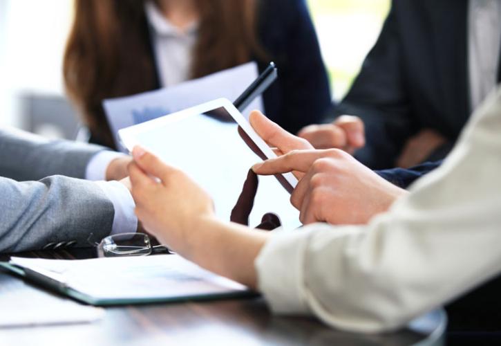 Ευρωζώνη: Συρρικνώθηκε απρόσμενα η επιχειρηματική δραστηριότητα τον Ιούλιο καθώς οι τιμές «δαγκώνουν»