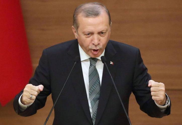 Ερντογάν για Συρία: Δεν θα κηρύξει εκεχειρία και δεν ανησυχεί για τις κυρώσεις
