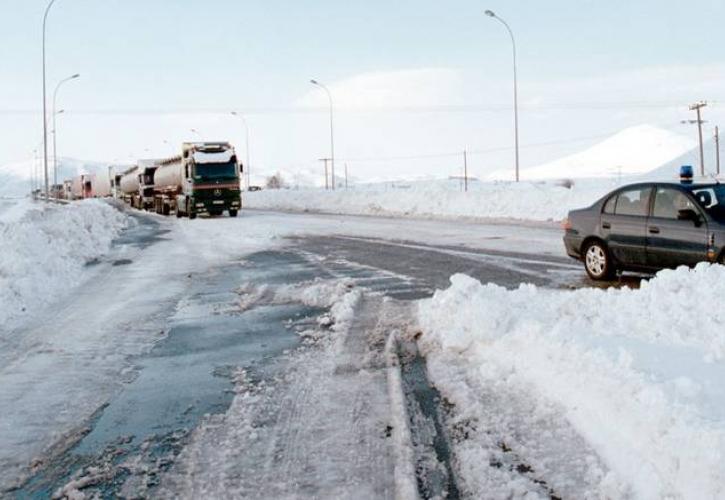 Πακιστάν: Τουλάχιστον 21 άνθρωποι έχασαν τη ζωή τους αποκλεισμένοι μέσα στα οχήματά τους εξαιτίας χιονοθύελλας