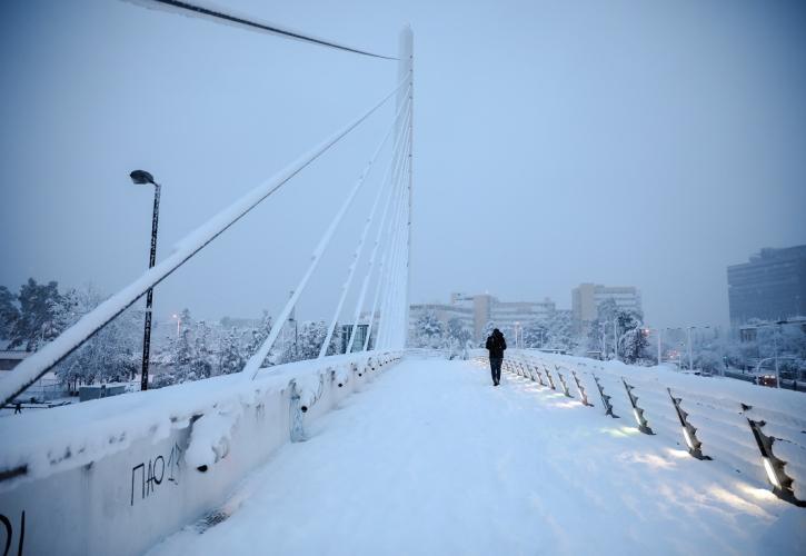 Προβλήματα στα μέσα μαζικής μεταφοράς και στις ακτοπλοϊκές συγκοινωνίες