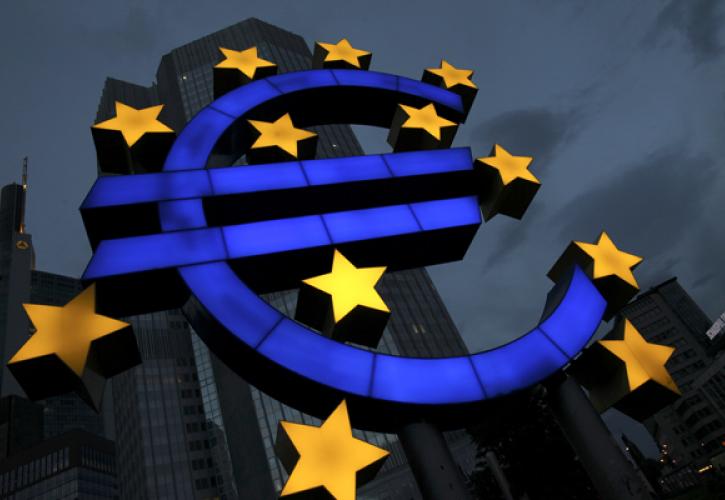 Διαγραφή των δημόσιων χρεών που διακρατά η ΕΚΤ ζητούν πάνω από 100 οικονομολόγοι