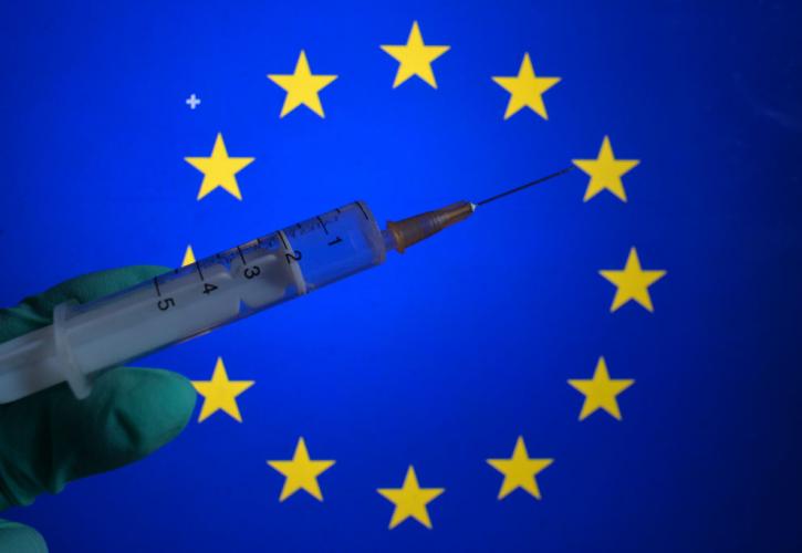 Bloomberg: Μέχρι τέλος Ιουνίου θα έχει εμβολιστεί η πλειοψηφία του πληθυσμού στην ΕΕ