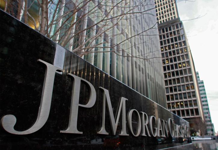 JP Morgan: Επενδυτική βαθμίδα για την Ελλάδα από Standard & Poor's - Fitch