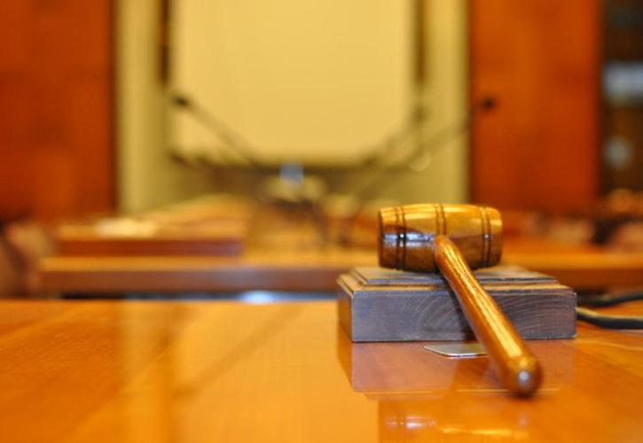 Μήνυση για αδικήματα σεξουαλικής βίας κατά καταξιωμένου προσώπου στον καλλιτεχνικό χώρο