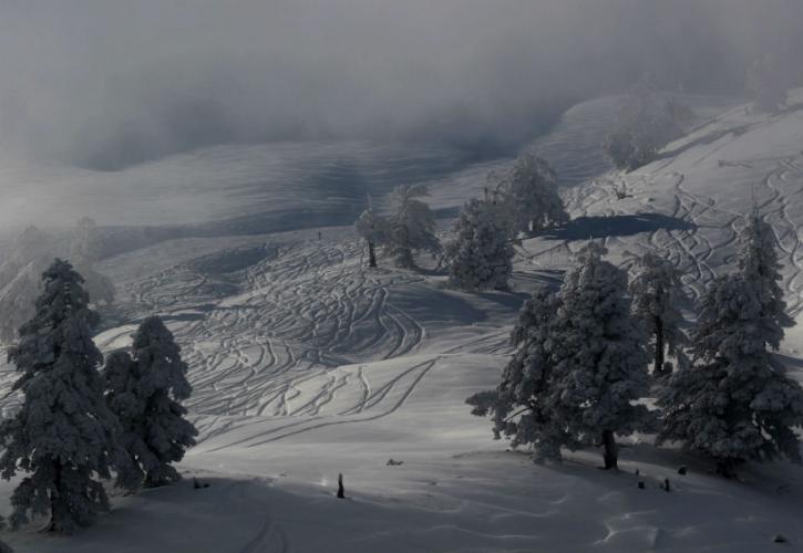 Η Ζηνοβία «σαρώνει» τη χώρα με παγετό, καταιγίδες και χιόνια