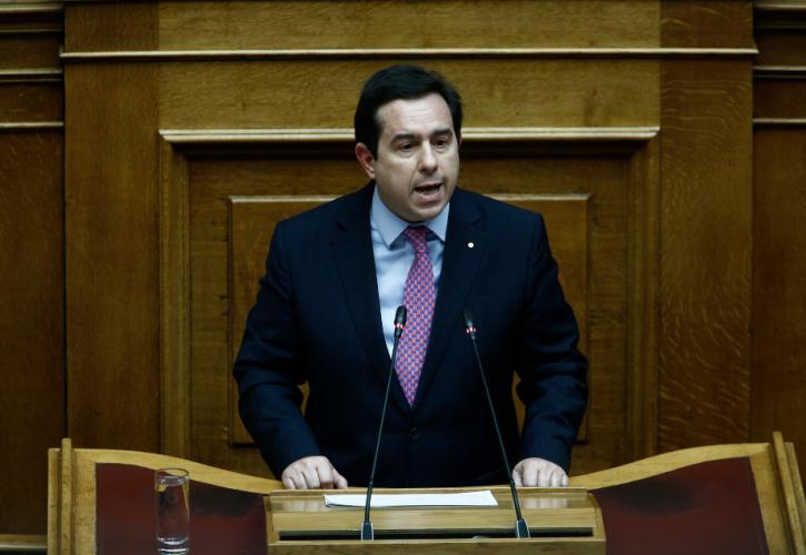 Μηταράκης: Δεν αλλάζει το χρονοδιάγραμμα για τις κλειστές δομές