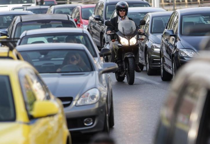 «Χειρόφρενο» τράβηξε η ελληνική αγορά αυτοκινήτου το Μάρτιο