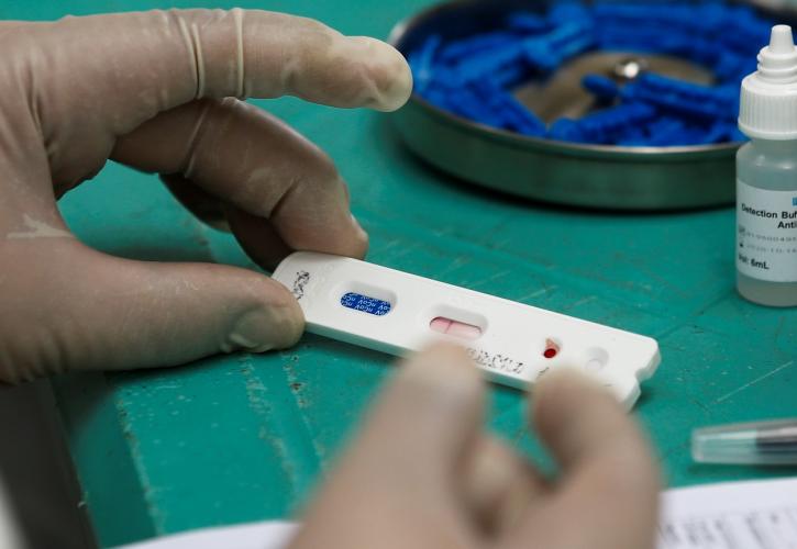 Συνεχίζει να σαρώνει την Ινδία η πανδημία - Περισσότερα από 168.000 κρούσματα σε ένα 24ωρο
